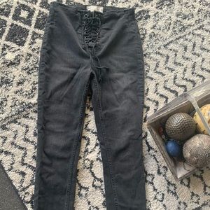 MINT condition FreePeople Tie Up skinny jeans